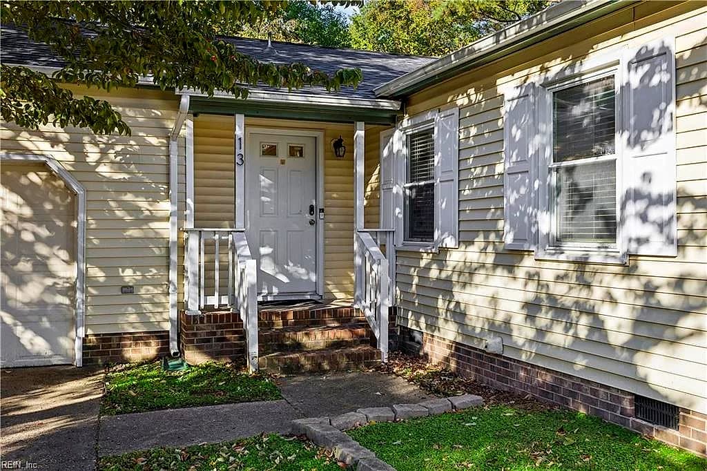 13 Steeplechase LOOP, HAMPTON VA 23666 - Photo 5