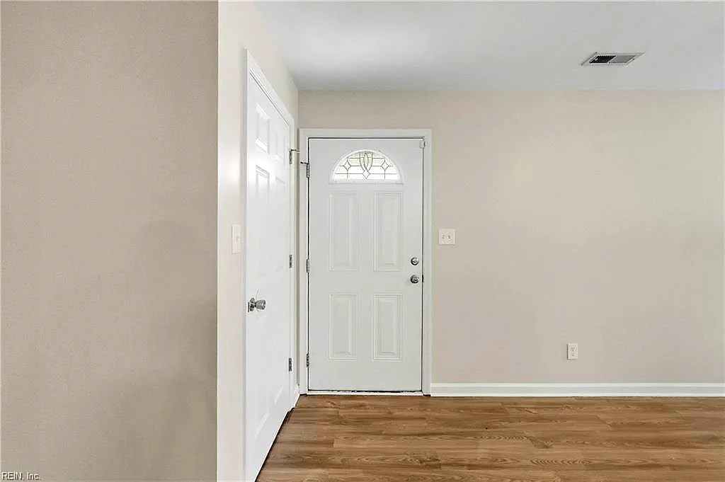 2420 Kennon AVE, NORFOLK VA 23513 - Photo 4