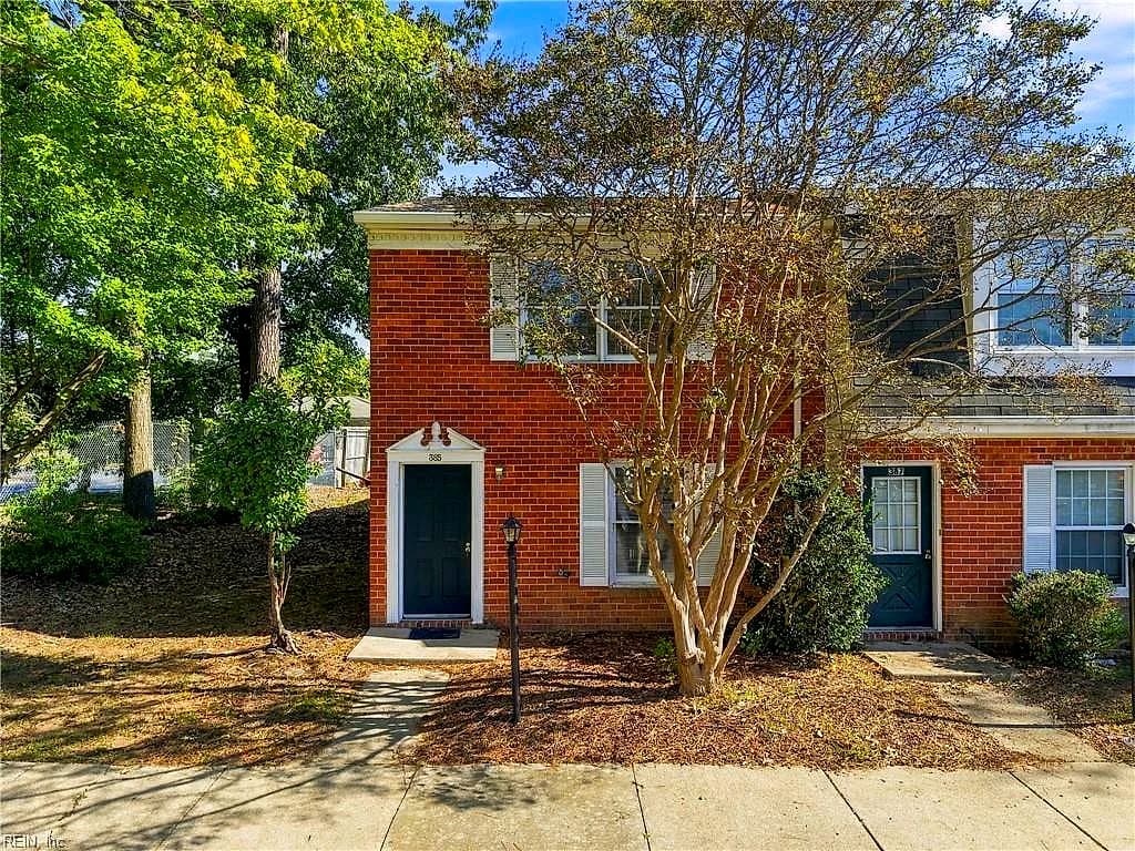 385 Susan Constant DR, NEWPORT NEWS VA 23608 - Photo 3