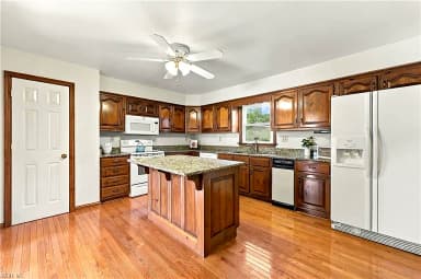 401 Brougham CT, CHESAPEAKE VA 23322 thumb 10