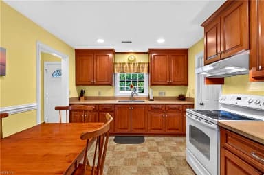 4539 Johns Point RD, GLOUCESTER VA 23061 thumb 12