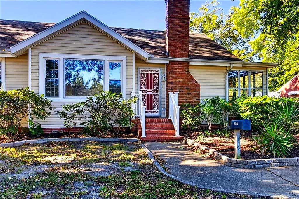 1607 N Armistead AVE, HAMPTON VA 23666 - Photo 2