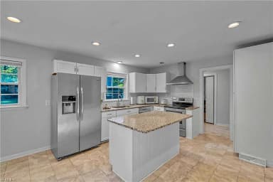101 Carol DR, YORKTOWN VA 23692 thumb 6