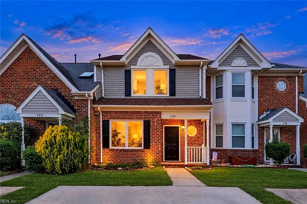 720 Hunters QUAY, CHESAPEAKE VA 23320 - Main photo