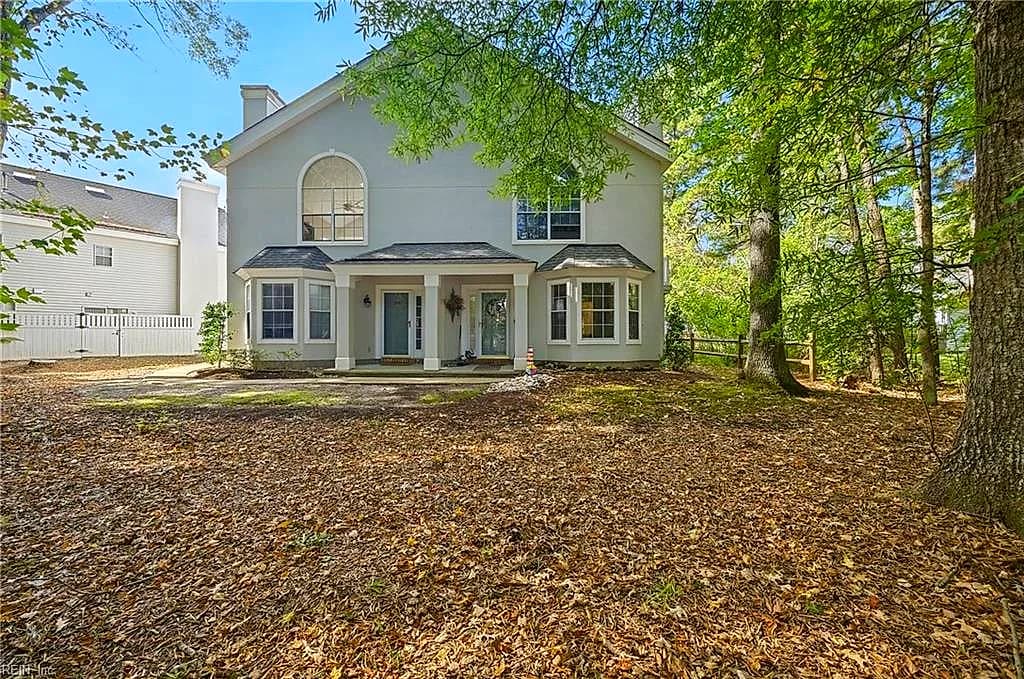 577 Seahorse RN, CHESAPEAKE VA 23320 - Main photo