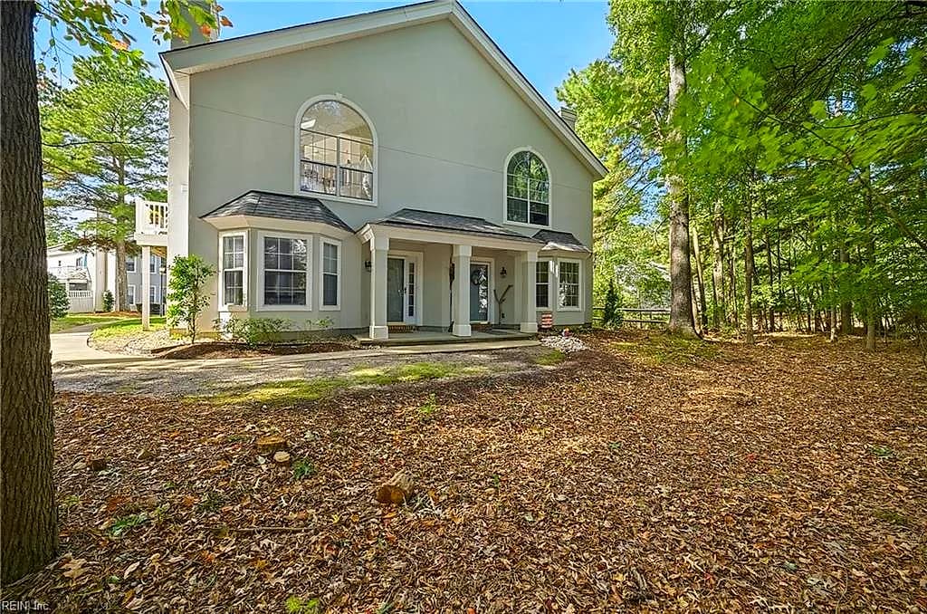 577 Seahorse RN, CHESAPEAKE VA 23320 - Photo 3