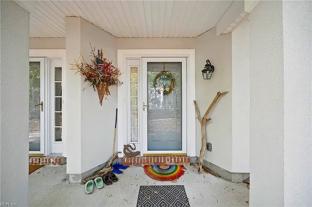577 Seahorse RN, CHESAPEAKE VA 23320 - Photo 5