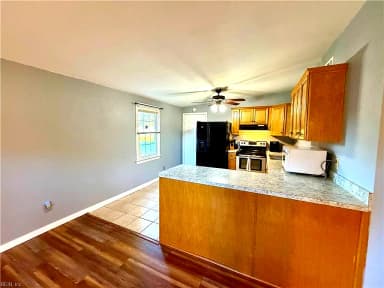 2610 Cayce CT, CHESAPEAKE VA 23324 thumb 8