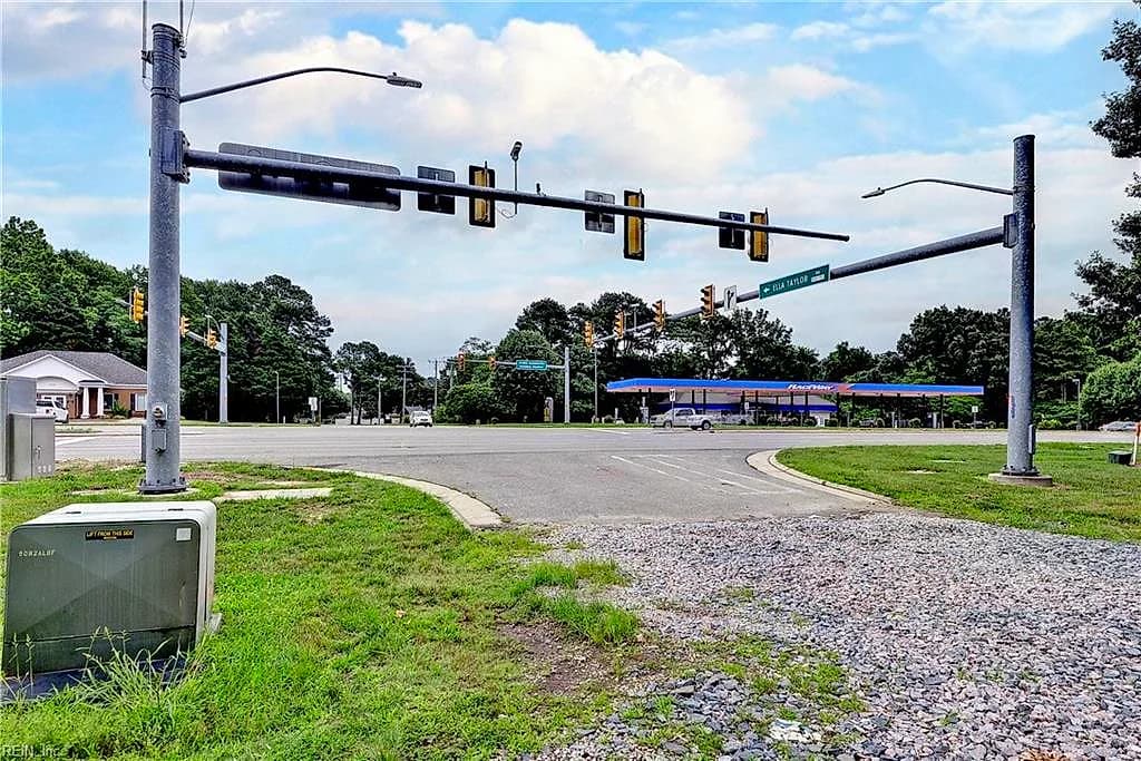 4033 + George Washington Memorial HWY, YORKTOWN VA 23692 - Photo 3