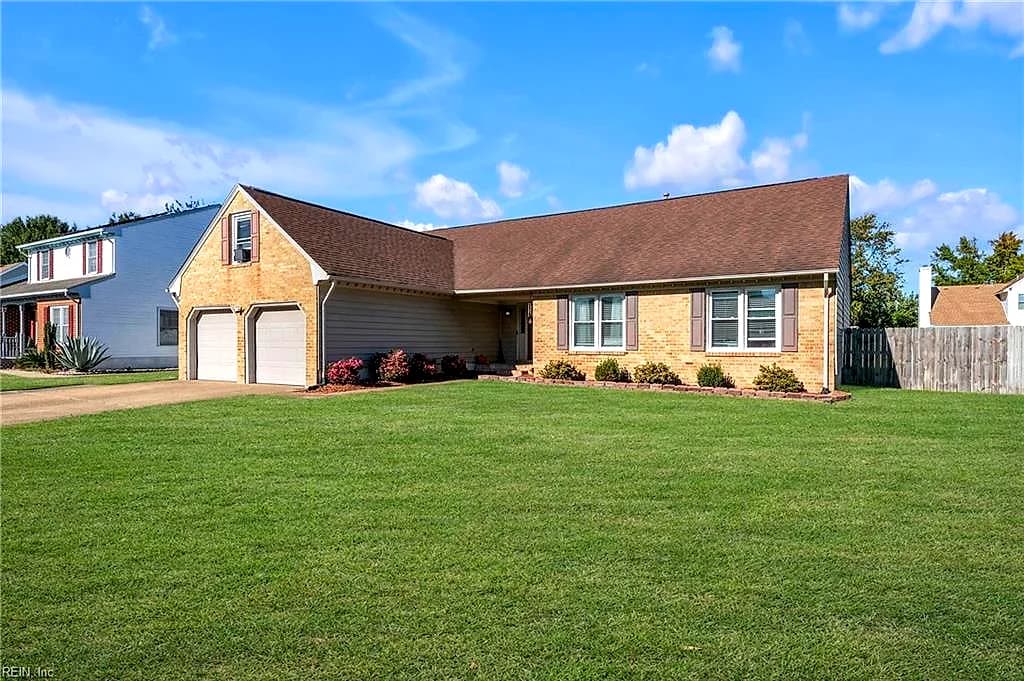 744 Norcova DR, CHESAPEAKE VA 23320 - Photo 3