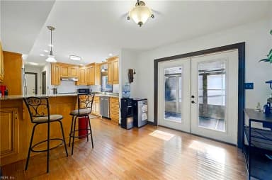 1000 Lakeside DR, YORKTOWN VA 23692 thumb 11