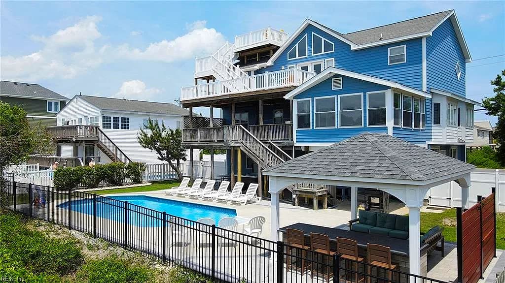 2745 Sandpiper RD, VIRGINIA BEACH VA 23456 - Photo 2