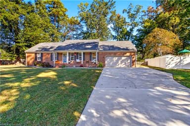 405 Bridle CT, CHESAPEAKE VA 23323 thumb 3
