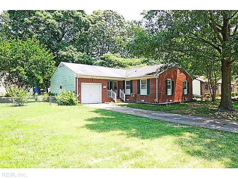 118 Pocahontas Drive, Newport News VA 23602 - Photo 3