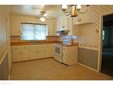 118 Pocahontas Drive, Newport News VA 23602 thumb 8