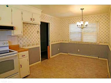 118 Pocahontas Drive, Newport News VA 23602 thumb 9