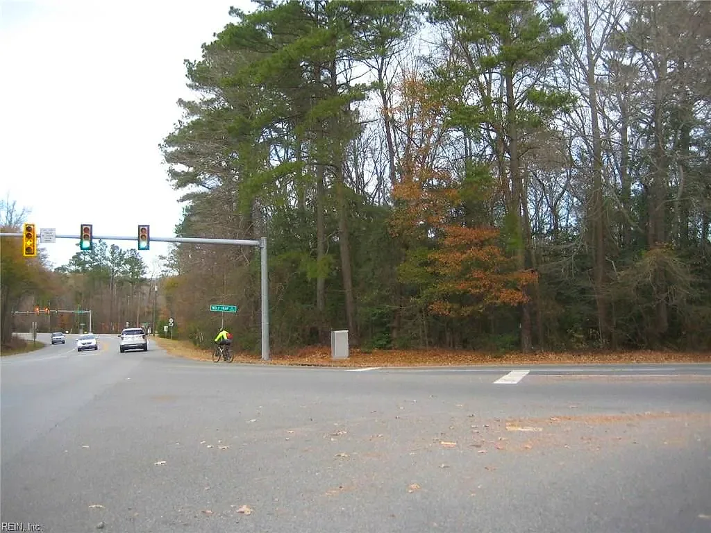 100 Seaford Road, Seaford VA 23696