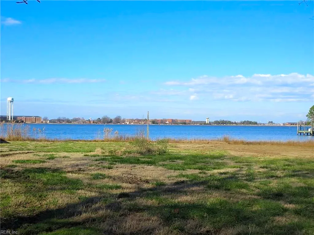43 Hampshire Drive, Hampton VA 23669