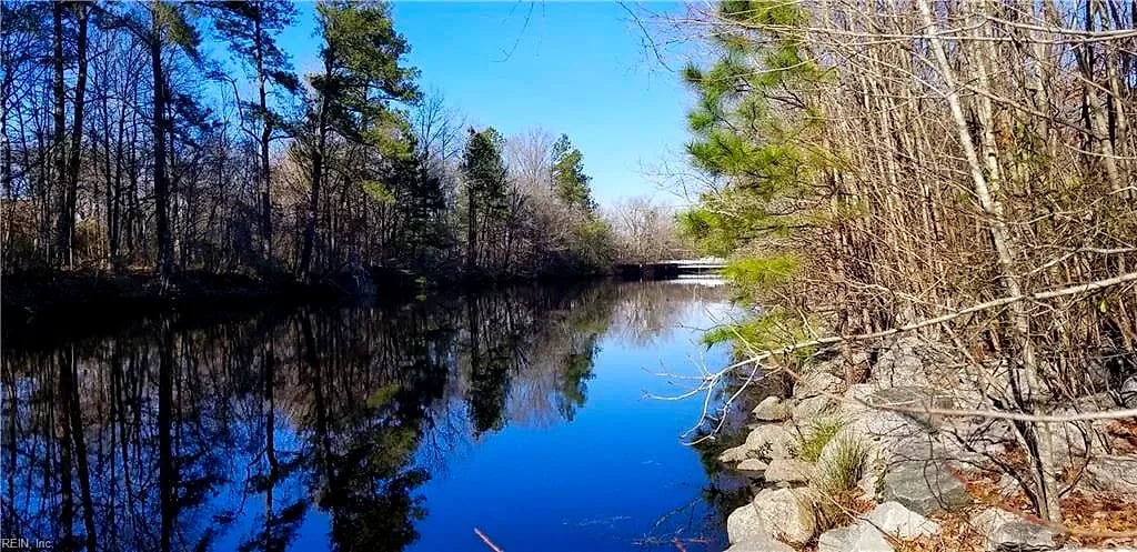 Par B George Washington Highway S, Chesapeake VA 23323