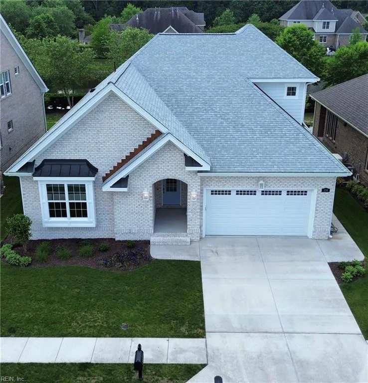 301 Lomond Loop #24, Chesapeake VA 23322