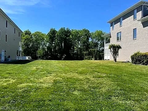 34 Channel LN, HAMPTON VA 23664