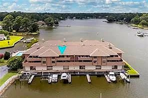 700 Oriole DR #422B, VIRGINIA BEACH VA 23451