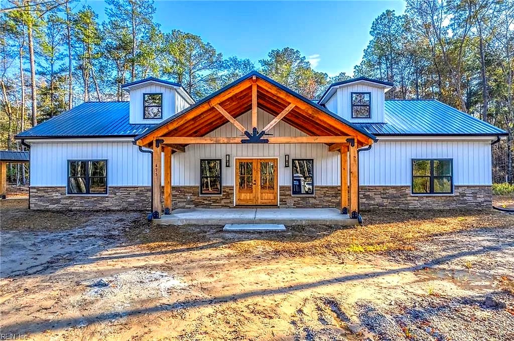 3 AC Seven Eleven RD, CHESAPEAKE VA 23322