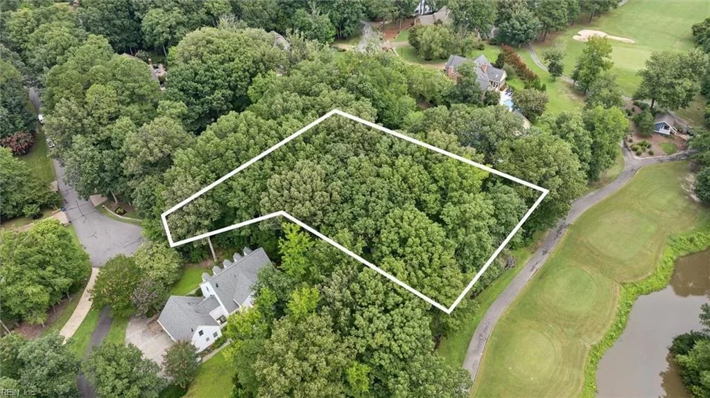 119 Rosemount, Williamsburg — Land and Farms
