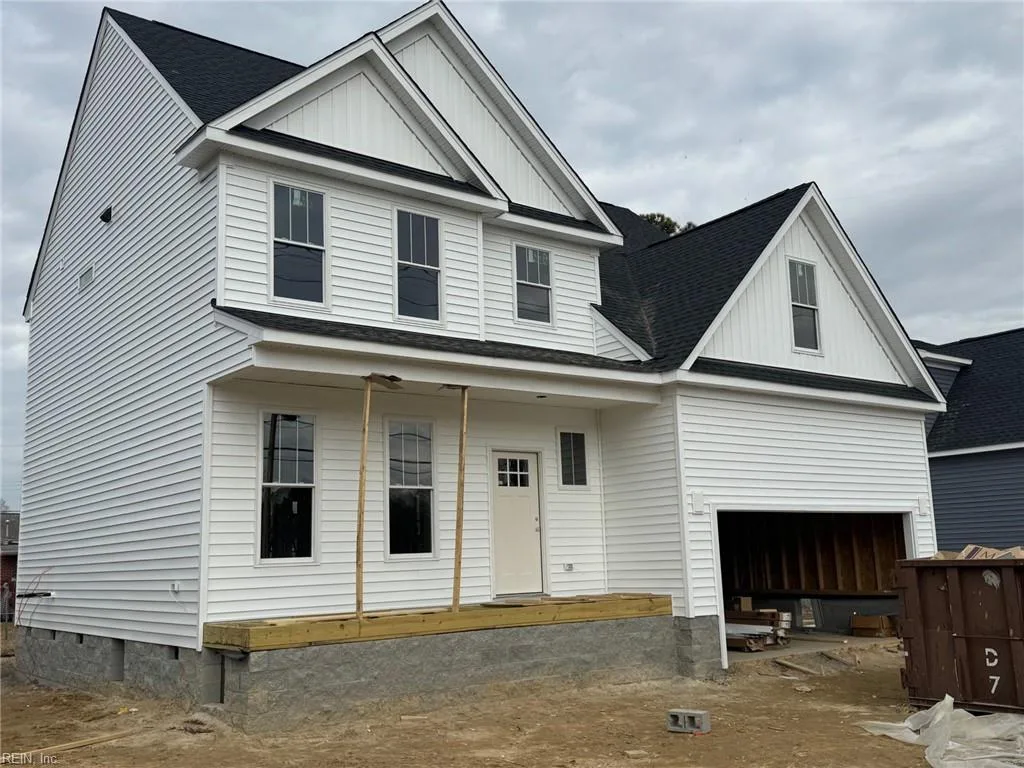 727 Willow DR, Newport News — 4 bed Residential, 2,200 sqft