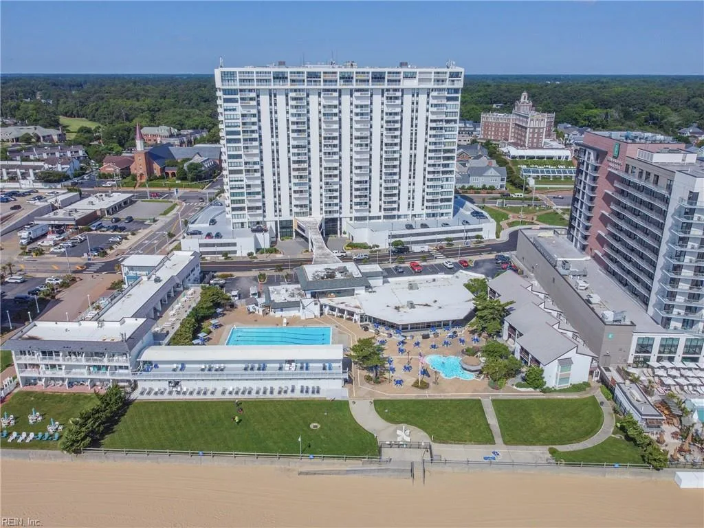 4004 Atlantic AVE #707, Virginia Beach — 1 bed Residential, 1,072 sqft