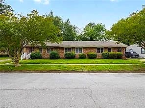 370 Carver CIR, PORTSMOUTH VA 23701