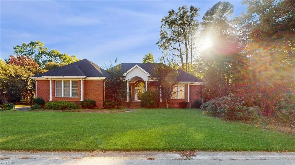 118 Winterview DR, Suffolk — 4 bed Residential, 3,022 sqft