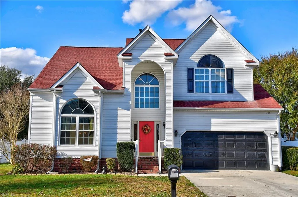 316 Big Pond LN, Chesapeake — 4 bed Residential, 2,300 sqft