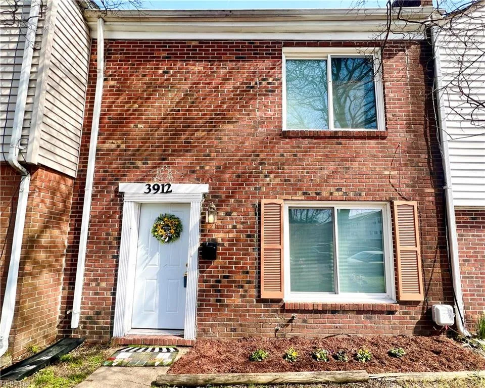 3912 Holly Cove DR, Chesapeake — 3 bed Residential, 1,360 sqft