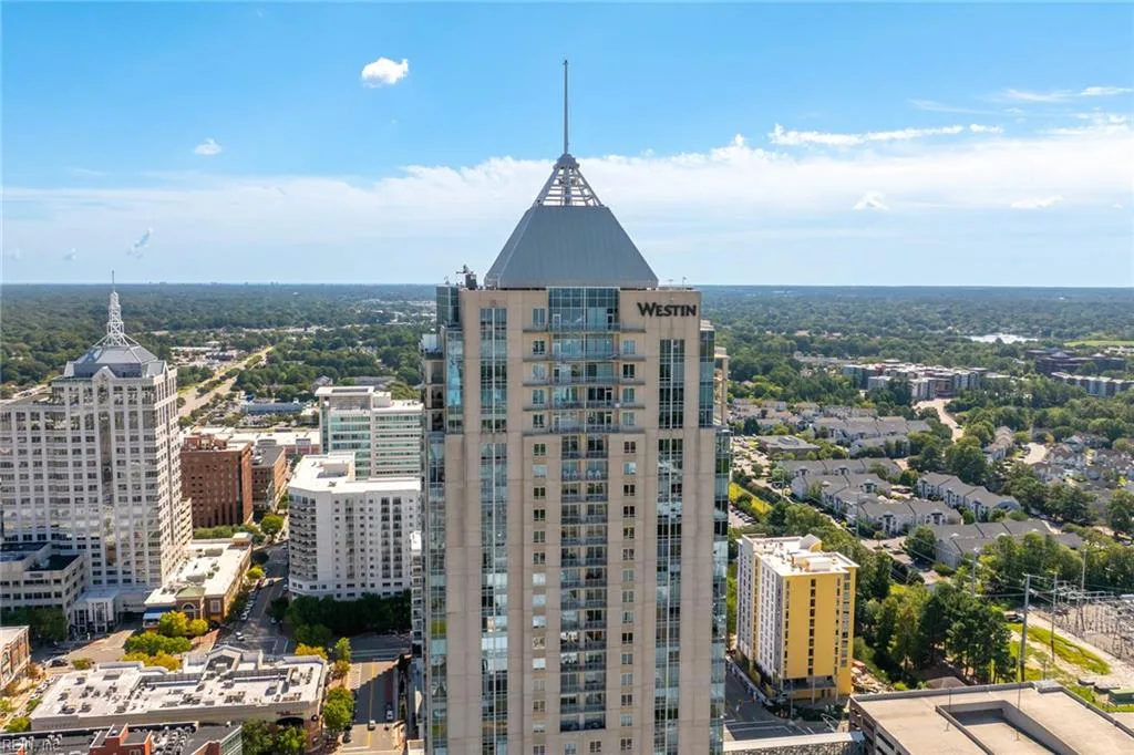 4545 Commerce ST #1706, Virginia Beach — 2 bed Residential, 1,191 sqft
