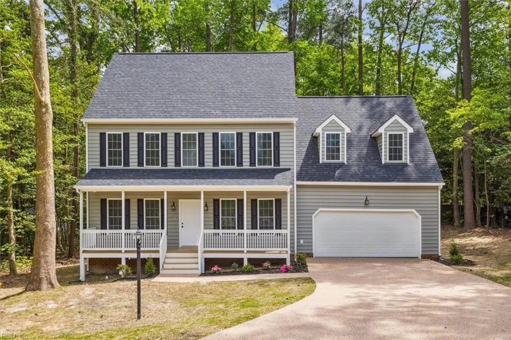 100 Moore DR, Williamsburg — 4 bed Residential, 2,850 sqft
