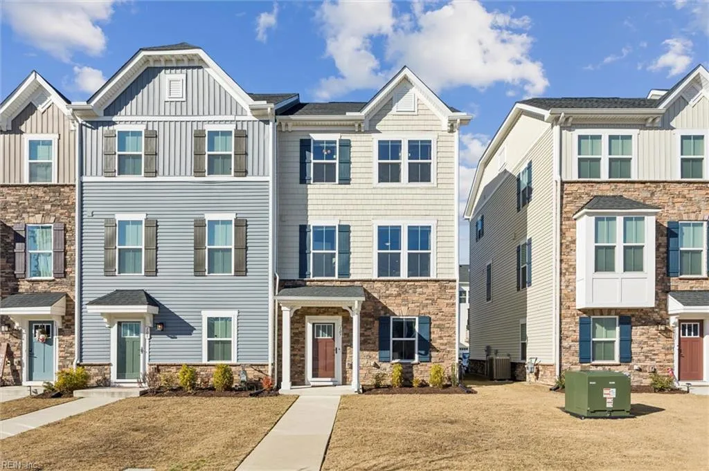107 Legacy BLVD, Poquoson — 3 bed Residential, 1,760 sqft