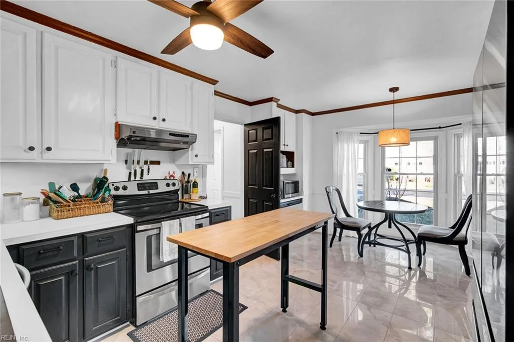531 Fox Hill RD, Hampton — 3 bed Residential, 1,852 sqft