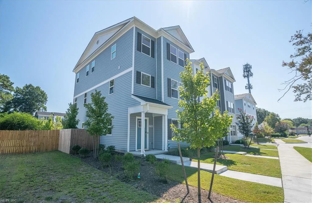 8506 Old Ocean View RD, Norfolk — 4 bed Residential, 2,050 sqft