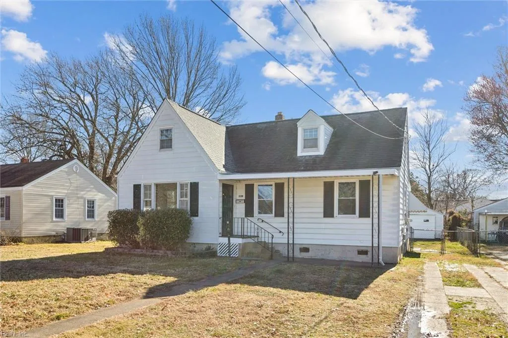 128 Cambridge PL, Hampton — 4 bed Residential, 1,725 sqft