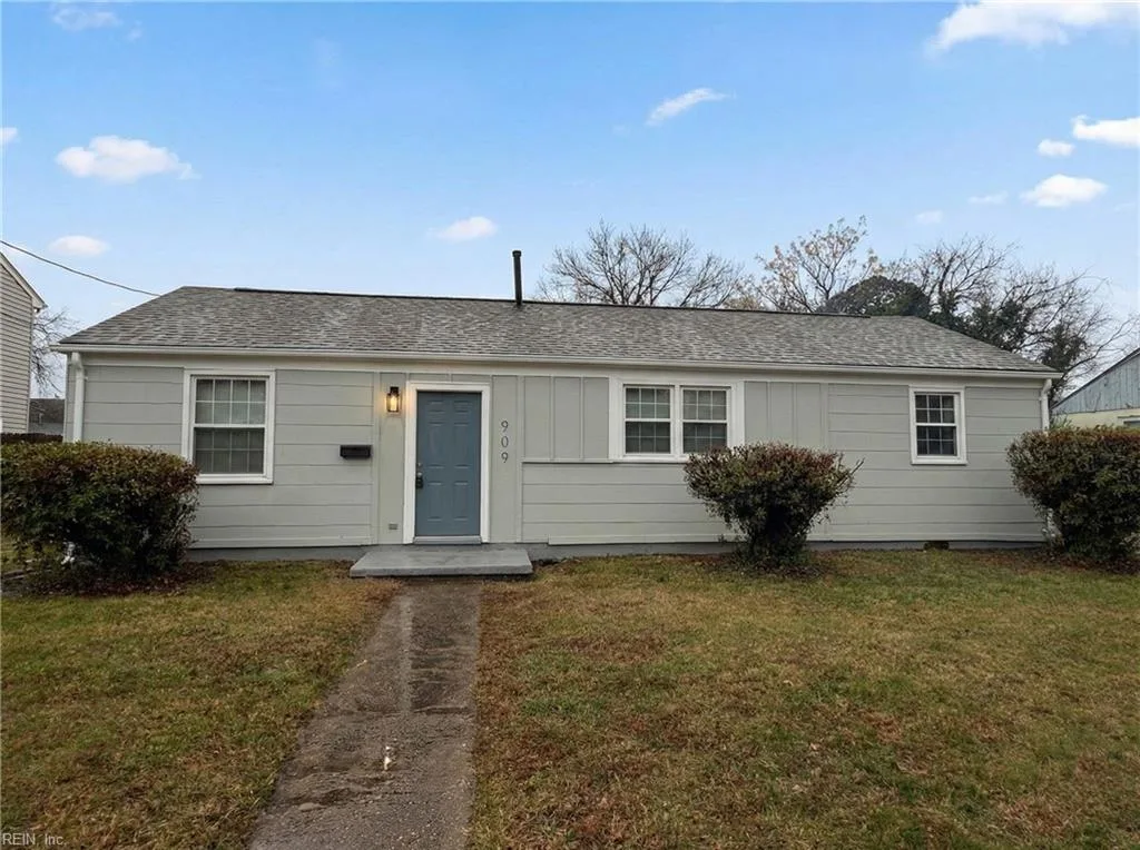 909 Workwood RD, Norfolk — 3 bed Residential, 1,005 sqft