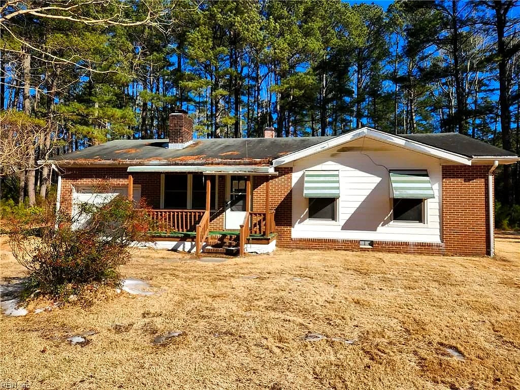 9113 George Wash Memorial HWY, GLOUCESTER VA 23061