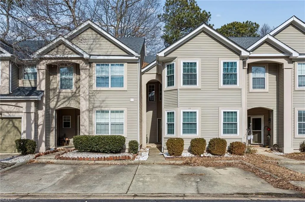 13 Golden Willow CIR, Hampton — 3 bed Residential, 1,500 sqft