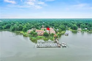 22 Sandie Point LN, Portsmouth — 3 bed Residential, 2,009 sqft