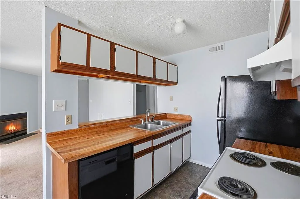 537 Pier CT, Virginia Beach — 2 bed Residential, 816 sqft