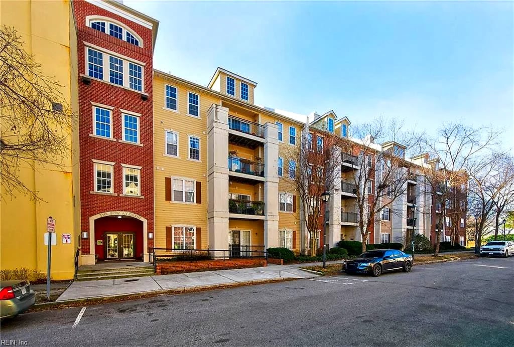 1400 Granby ST #421, Norfolk — 2 bed Residential, 975 sqft