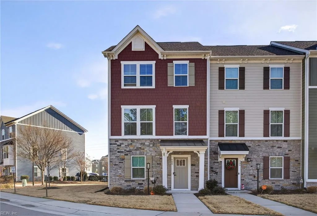 908 Capstan WAY, Chesapeake — 4 bed Residential, 2,084 sqft