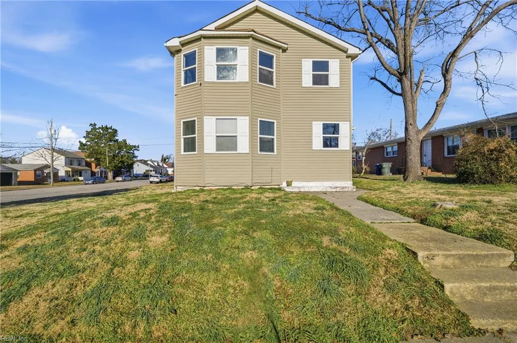 227 Blair AVE, Newport News — 4 bed Residential, 1,758 sqft