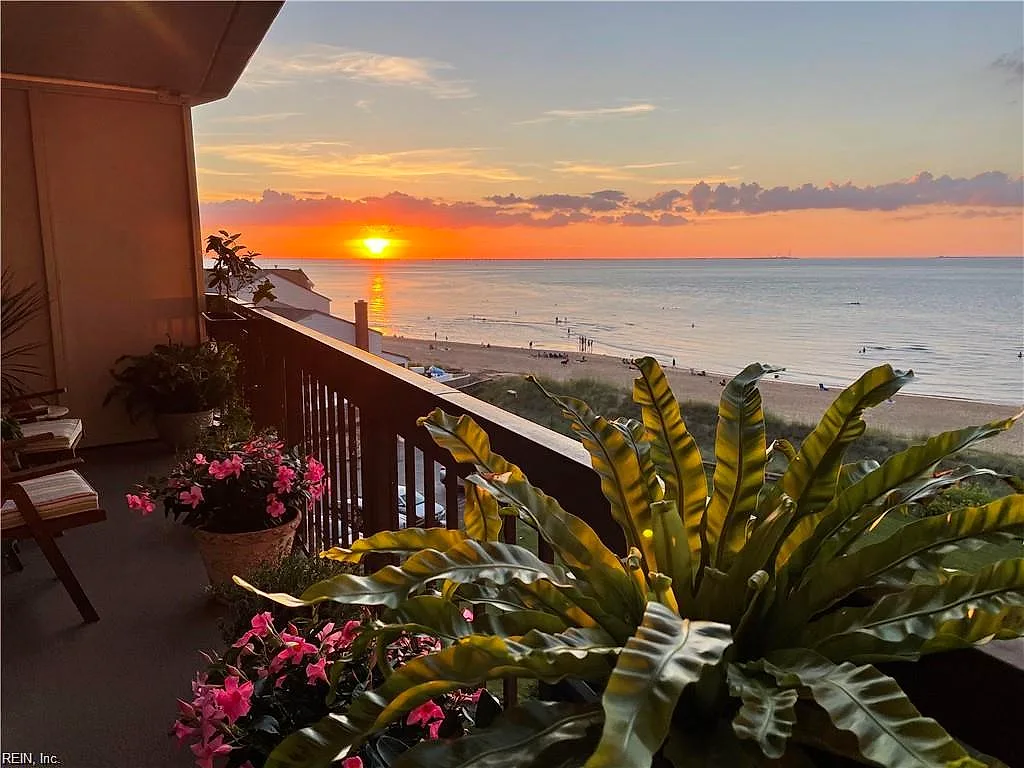2830 Shore DR #507, Virginia Beach — 2 bed Residential, 974 sqft