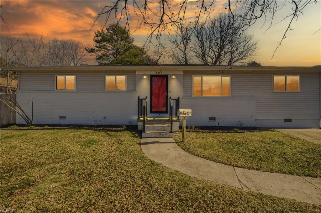 404 Duplin ST, Virginia Beach — 4 bed Residential, 1,485 sqft